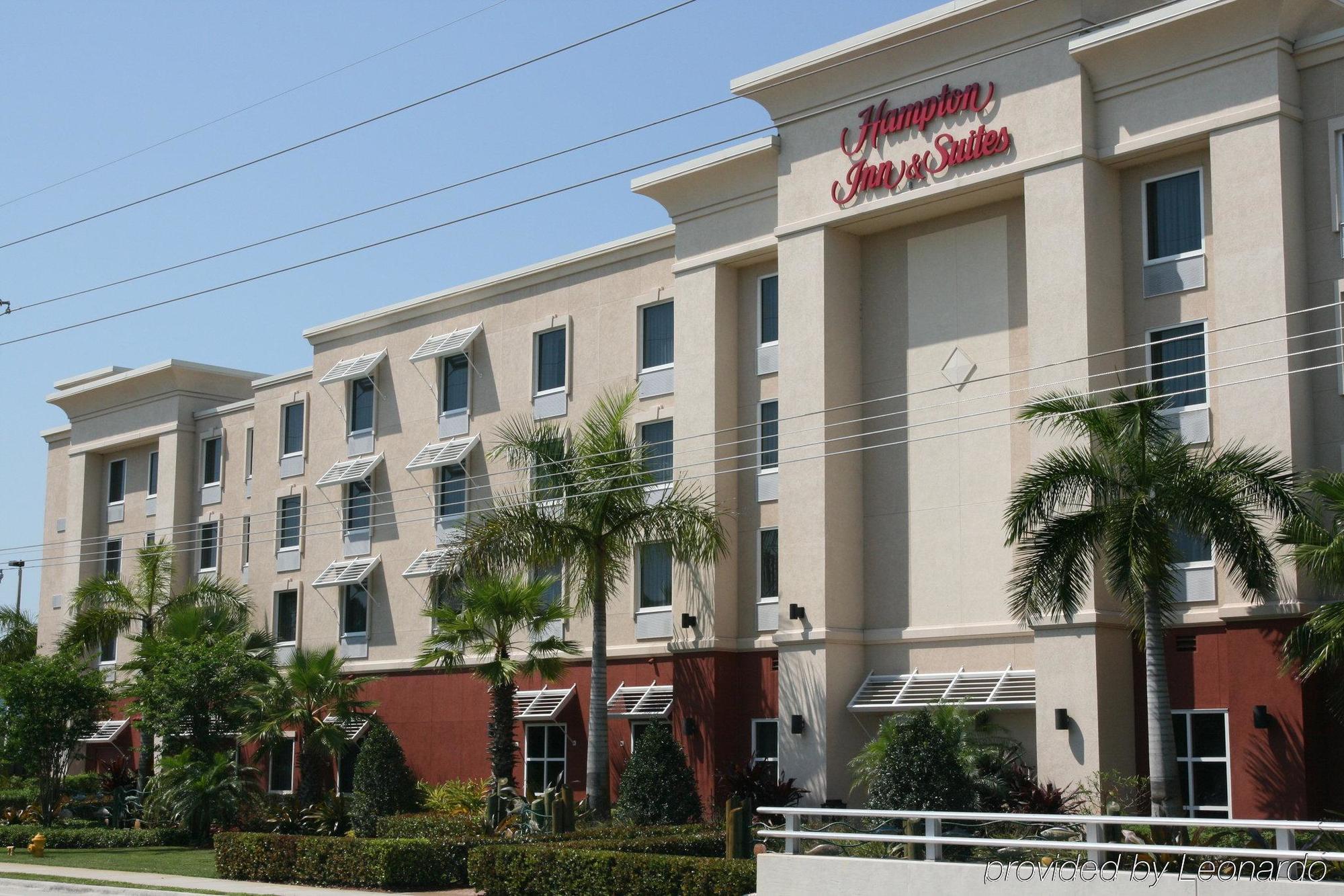 Hampton Inn & Suites Stuart-North Exterior foto